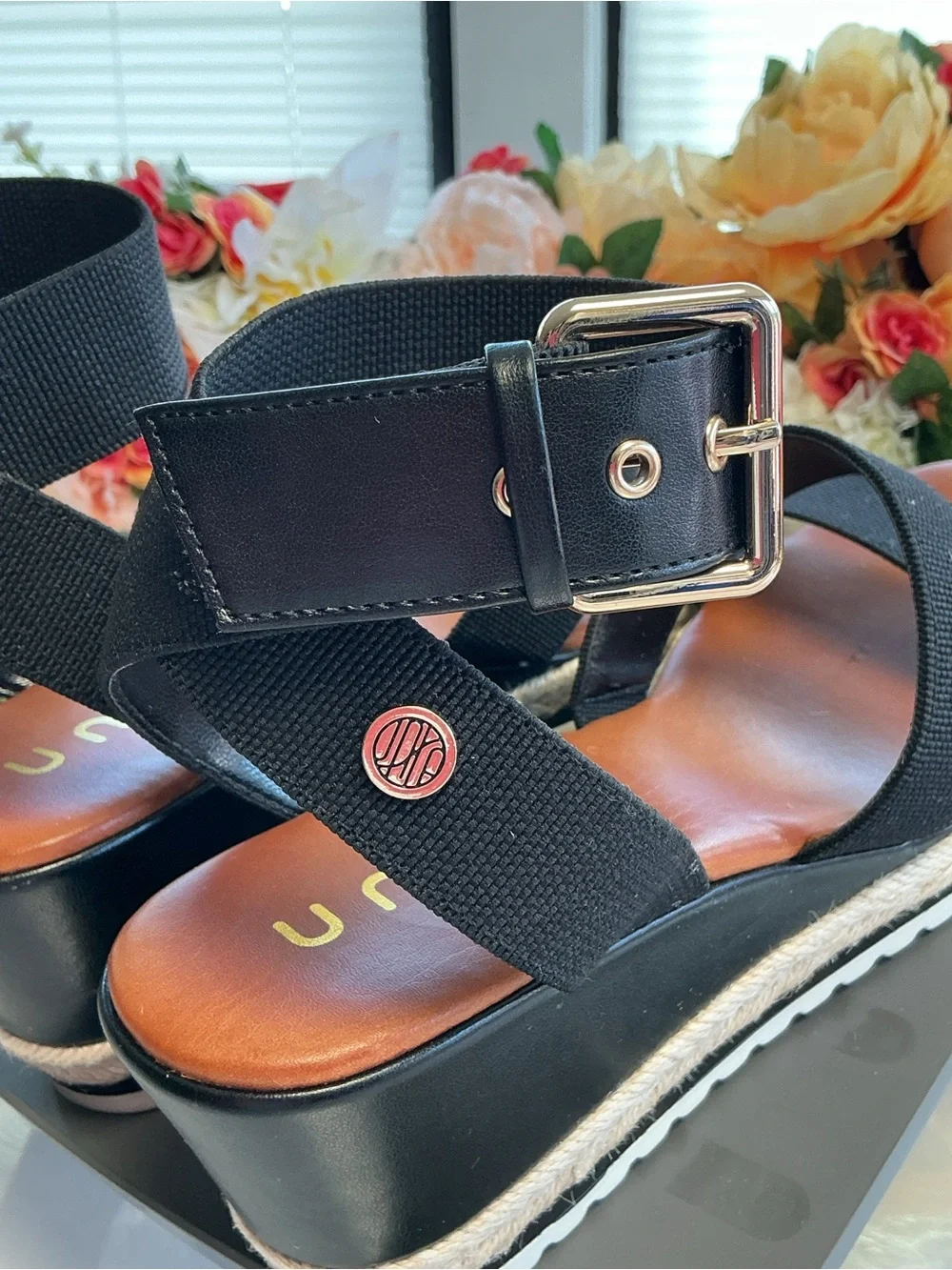 Unisa Unpaygee-J Black Espadrille Platform Wedge Sandals Size 8.5M